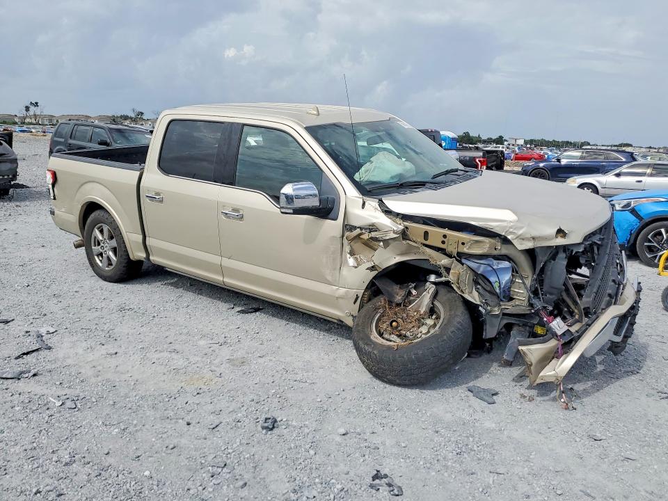 60994246 :رقم المزاد ، 1FTEW1CG3JFC39995 vin ، 2018 Ford F150 مزاد بيع