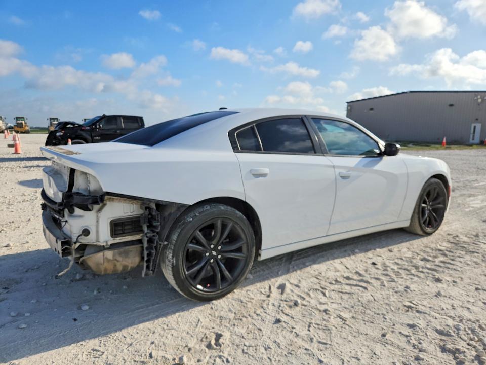 62842166 :رقم المزاد ، 2C3CDXBG1JH143951 vin ، 2018 Dodge Charger مزاد بيع