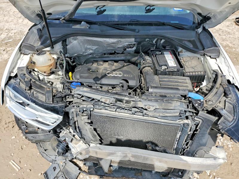 61511956 :رقم المزاد ، WA1EFCFS8GR011956 vin ، 2016 Audi Q3 مزاد بيع