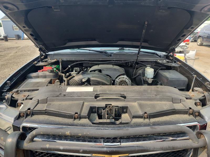 59240036 :رقم المزاد ، 1GNUKHE39AR169550 vin ، 2010 Chevrolet Suburban مزاد بيع