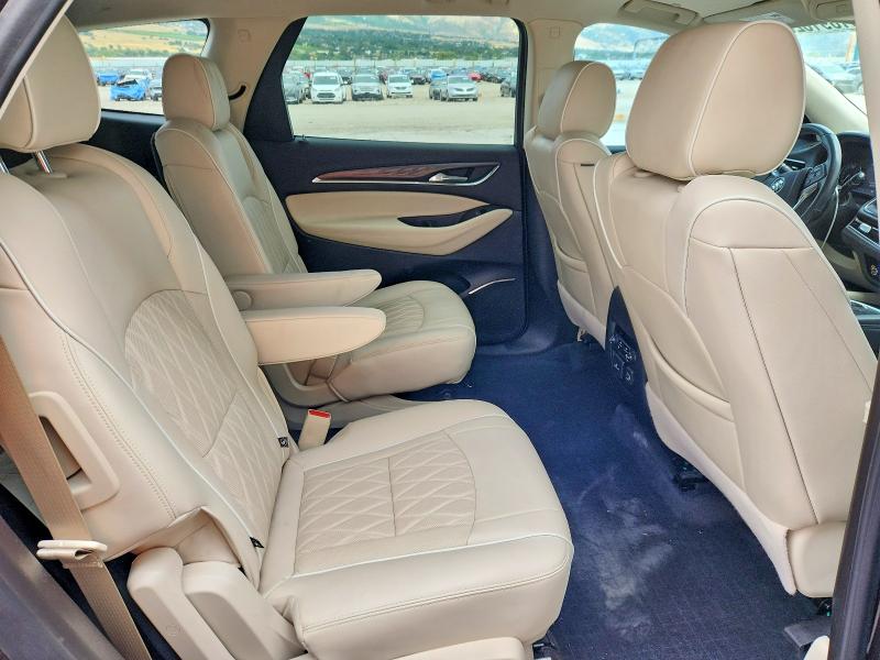 Продажа на аукционе авто 2022 Buick Enclave, vin: 5GAEVCKW1NJ127854, номер лота: 61891626