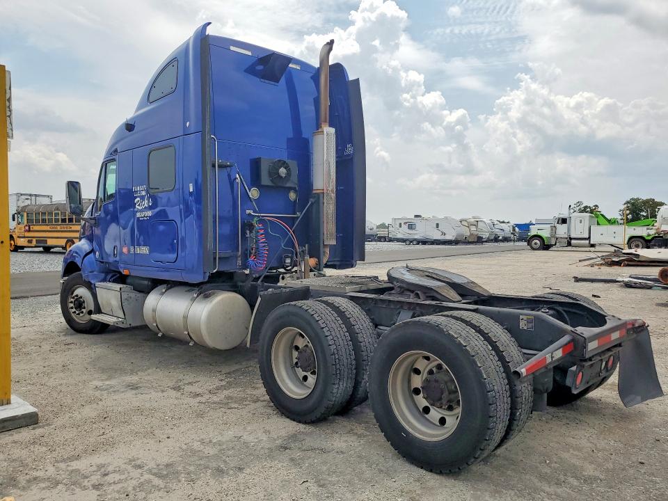 62275136 :رقم المزاد ، 1XP7D49X1BD102377 vin ، 2011 Peterbilt 387 مزاد بيع