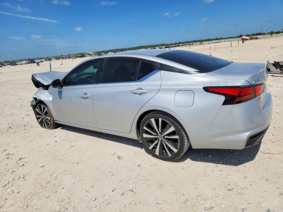 63415476 :رقم المزاد ، 1N4BL4CV5NN401932 vin ، 2022 Nissan Altima مزاد بيع