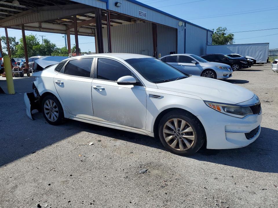 Продаж на аукціоні авто 2018 Kia Optima, vin: 5XXGT4L39JG251439, номер лоту: 61913076