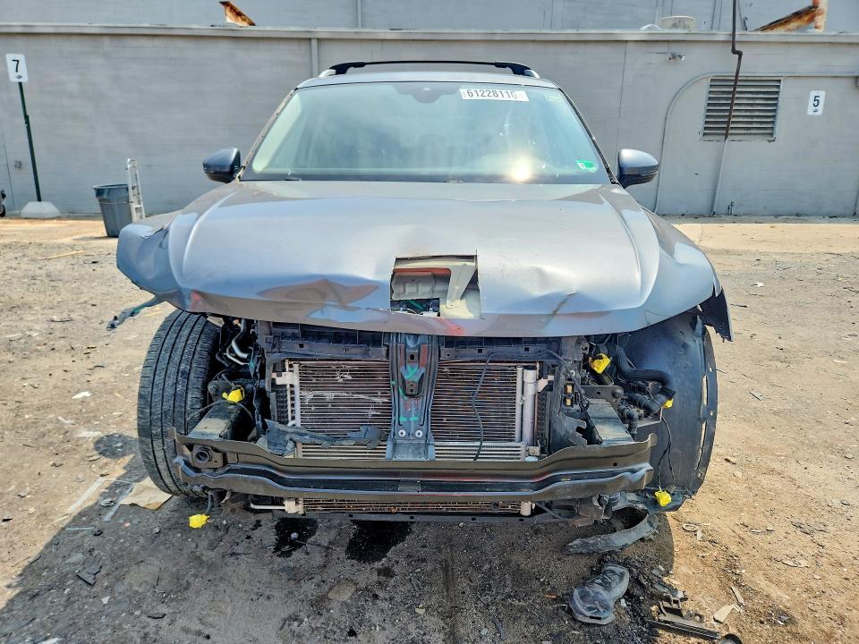 61228116 :رقم المزاد ، 3VV2B7AX5LM121360 vin ، 2020 Volkswagen Tiguan مزاد بيع