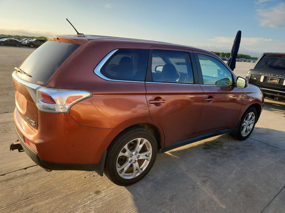 2014 Mitsubishi Outlander მანქანა იყიდება აუქციონზე, vin: JA4JZ4AX8EZ018787, აუქციონის ნომერი: 61243786
