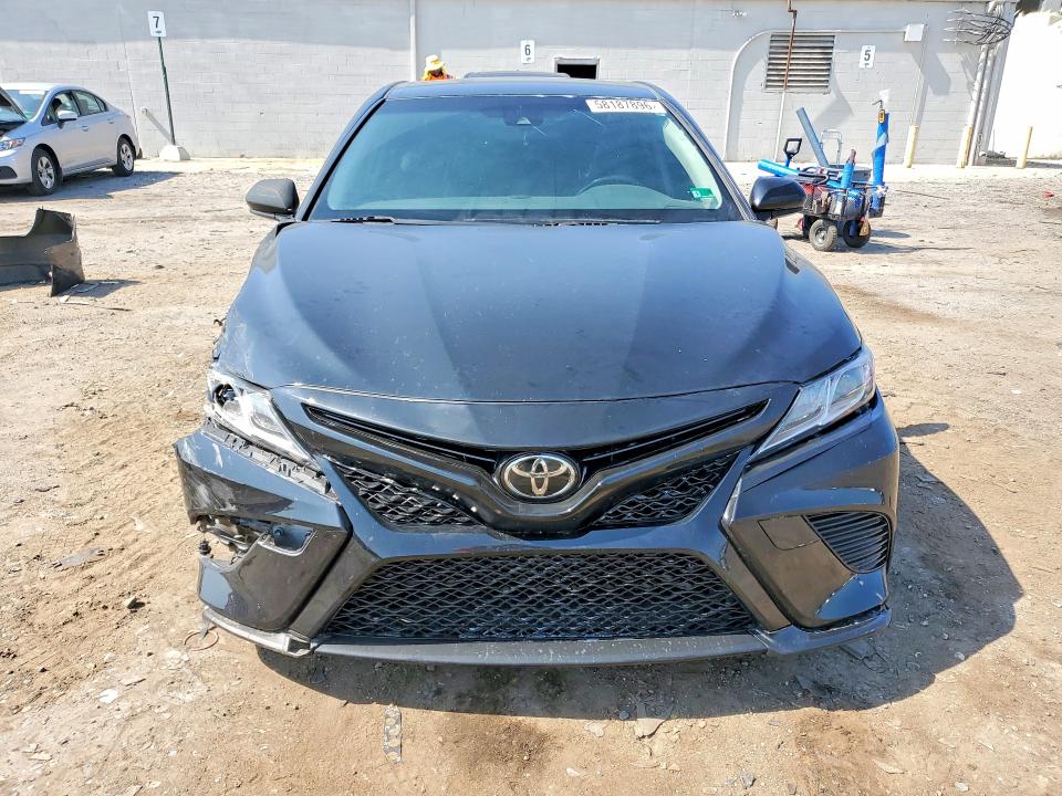 Продажа на аукционе авто 2018 Toyota Camry, vin: 4T1B11HK6JU080072, номер лота: 58187896