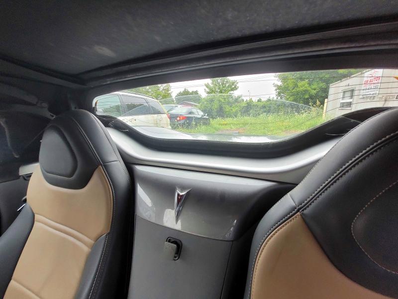 2006 Pontiac Solstice მანქანა იყიდება აუქციონზე, vin: 1G2MB33B86Y106981, აუქციონის ნომერი: 62071376