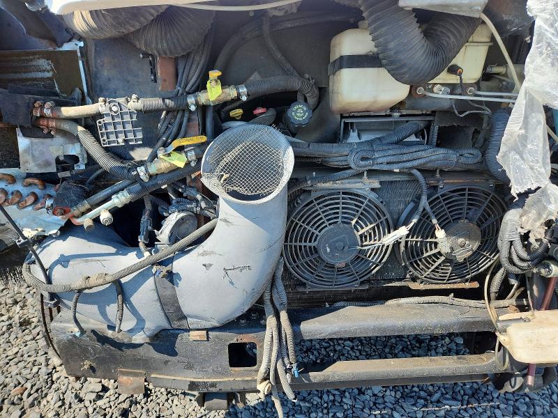 62144306 :رقم المزاد ، 5B4MP67G943381246 vin ، 2004 Workhorse Custom Chassis Motorhome Chassis مزاد بيع