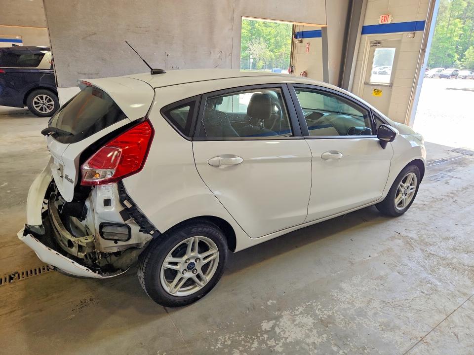 60068486 :رقم المزاد ، 3FADP4EJ3KM161907 vin ، 2019 Ford Fiesta مزاد بيع