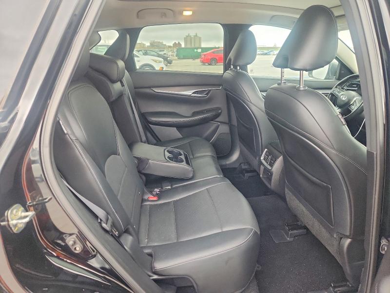 61606096 :رقم المزاد ، 3PCAJ5BA3NF107959 vin ، 2022 Infiniti Qx50 مزاد بيع
