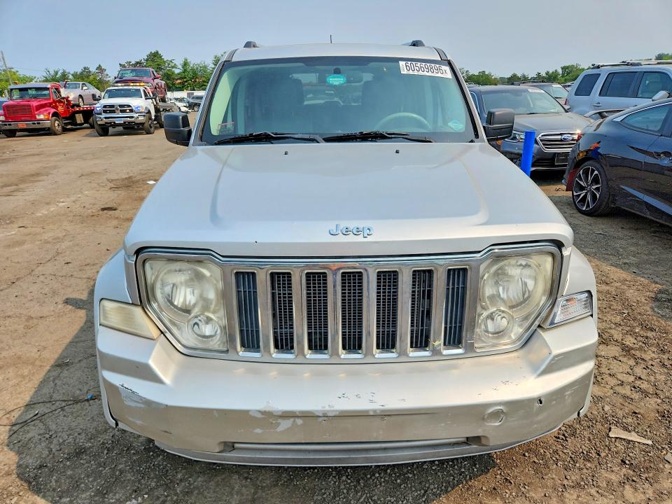 2008 Jeep Liberty მანქანა იყიდება აუქციონზე, vin: 1J8GN58K78W130216, აუქციონის ნომერი: 60569896
