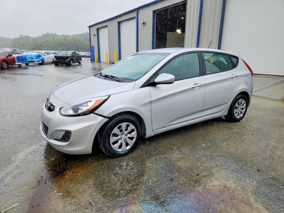 2017 Hyundai Accent მანქანა იყიდება აუქციონზე, vin: KMHCT5AE1HU348773, აუქციონის ნომერი: 60016466
