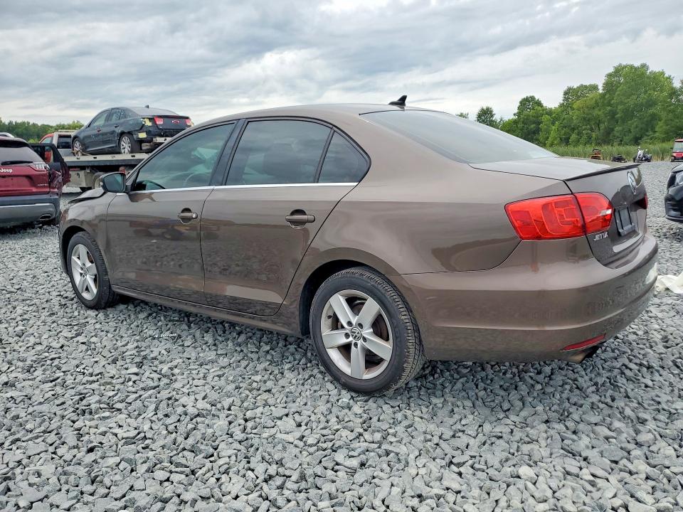 2014 Volkswagen Jetta მანქანა იყიდება აუქციონზე, vin: 3VW3L7AJ8EM383921, აუქციონის ნომერი: 62679836
