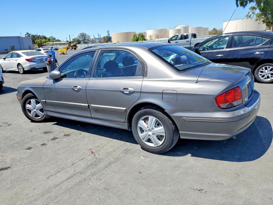 62471586 :رقم المزاد ، KMHWF25S12A570807 vin ، 2002 Hyundai Sonata مزاد بيع