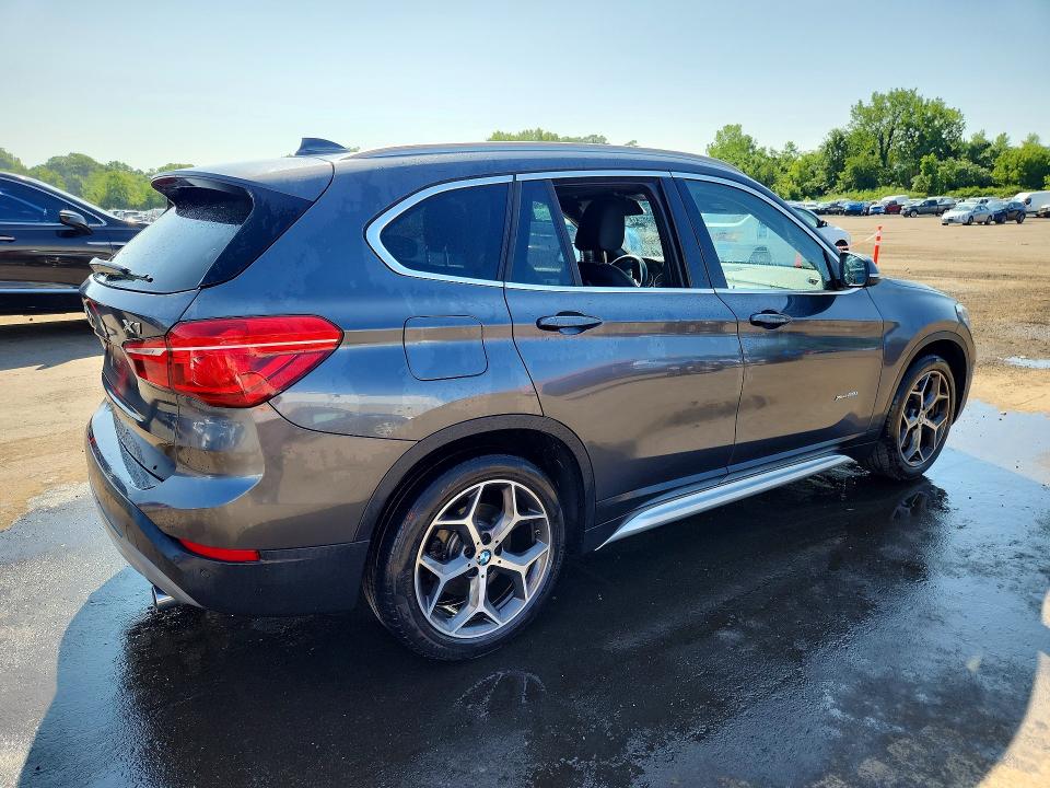 Продажа на аукционе авто 2017 Bmw X1, vin: WBXHT3C3XH5F81805, номер лота: 62402536