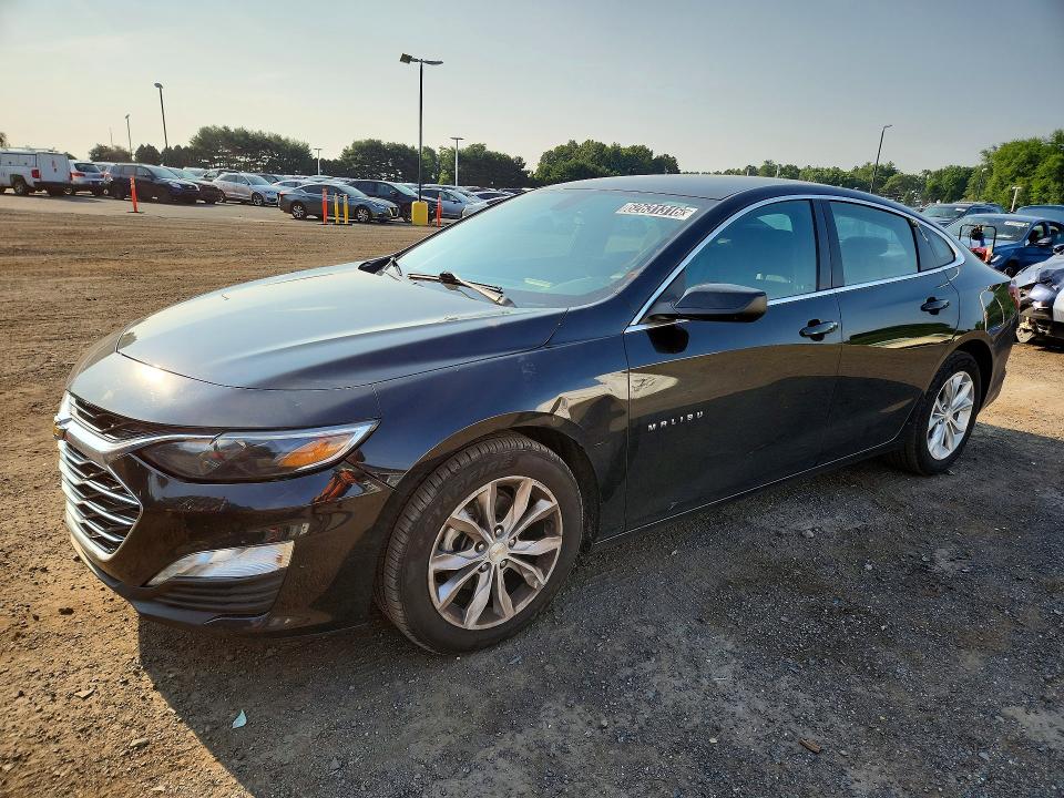 62631316 :رقم المزاد ، 1G1ZD5STXNF174445 vin ، 2022 Chevrolet Malibu مزاد بيع