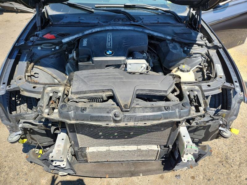 2015 Bmw 328 მანქანა იყიდება აუქციონზე, vin: WBA3B5C56FF959837, აუქციონის ნომერი: 62418446