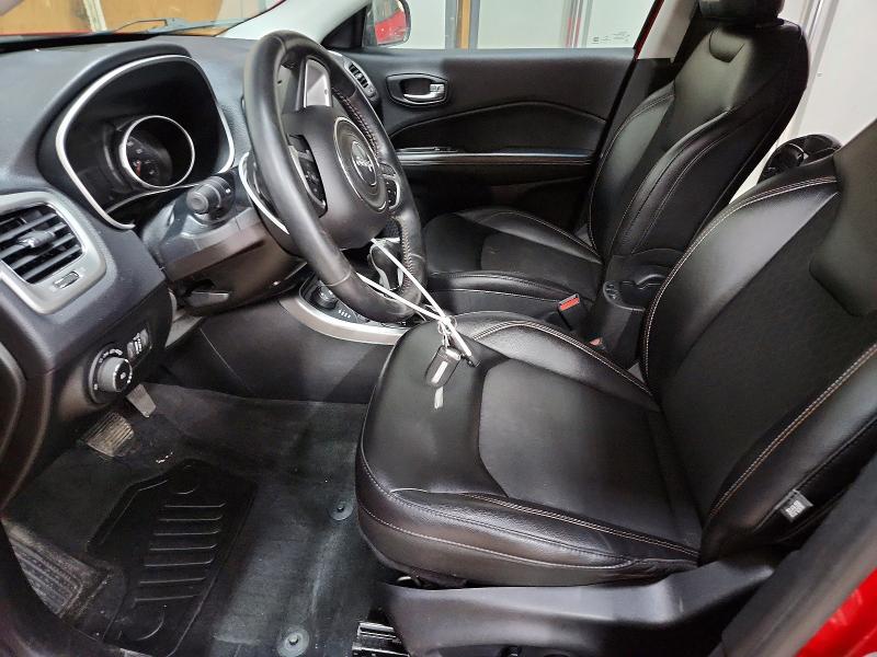 61299966 :رقم المزاد ، 3C4NJDBB0JT115128 vin ، 2018 Jeep Compass مزاد بيع