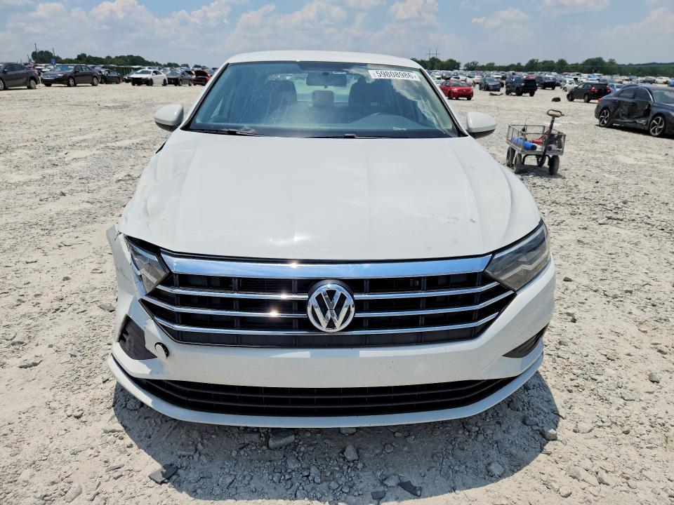 59808986 :رقم المزاد ، 3VWN57BU5MM098264 vin ، 2021 Volkswagen Jetta مزاد بيع