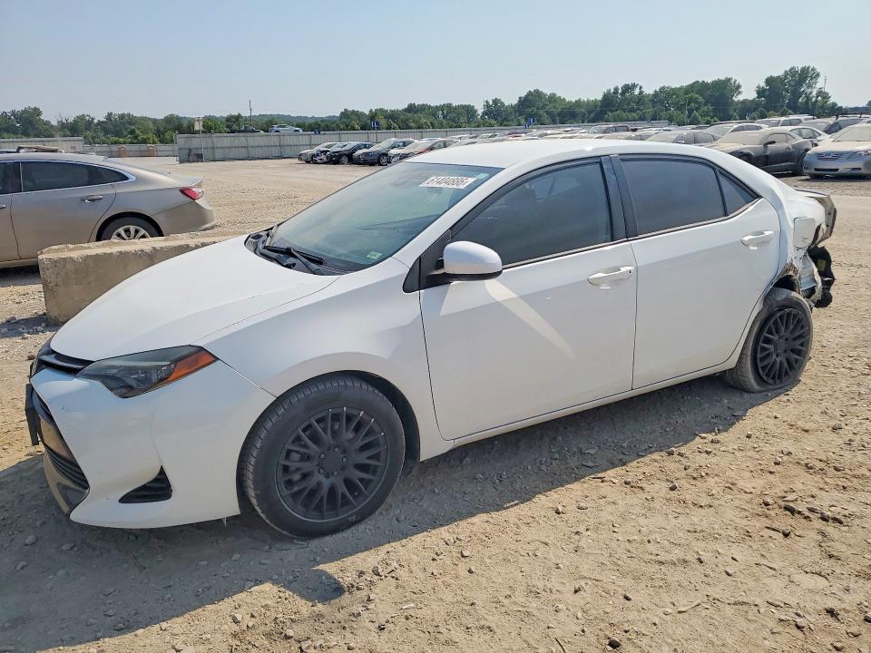 Продаж на аукціоні авто 2017 Toyota Corolla, vin: 5YFBURHE4HP710487, номер лоту: 61404886