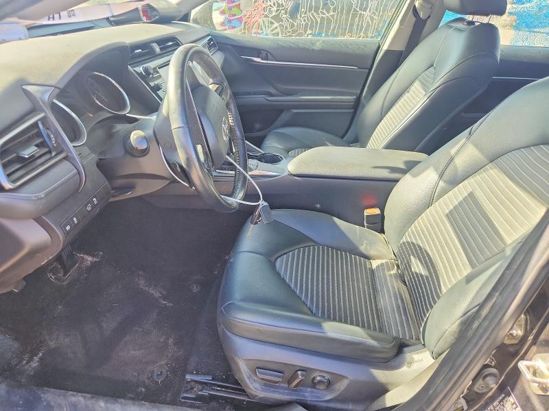 60366516 :رقم المزاد ، 4T1B11HK2KU719114 vin ، 2019 Toyota Camry مزاد بيع