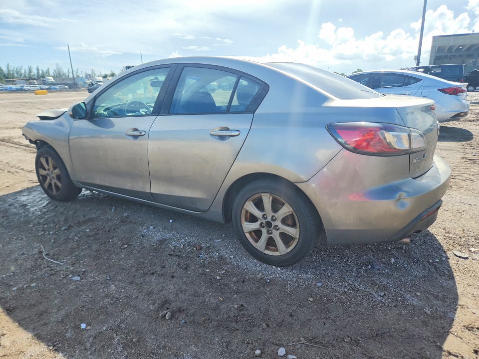 60007876 :رقم المزاد ، JM1BL1SG5A1156899 vin ، 2010 Mazda 3 مزاد بيع