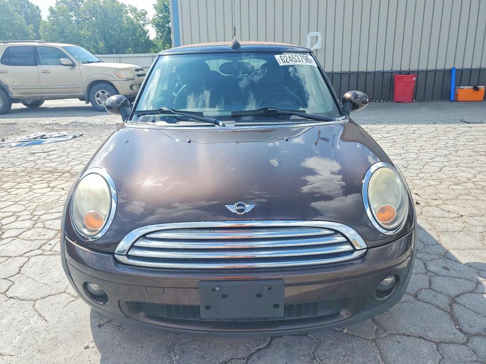 2010 Mini Cooper მანქანა იყიდება აუქციონზე, vin: WMWMR3C53ATU98644, აუქციონის ნომერი: 62453796