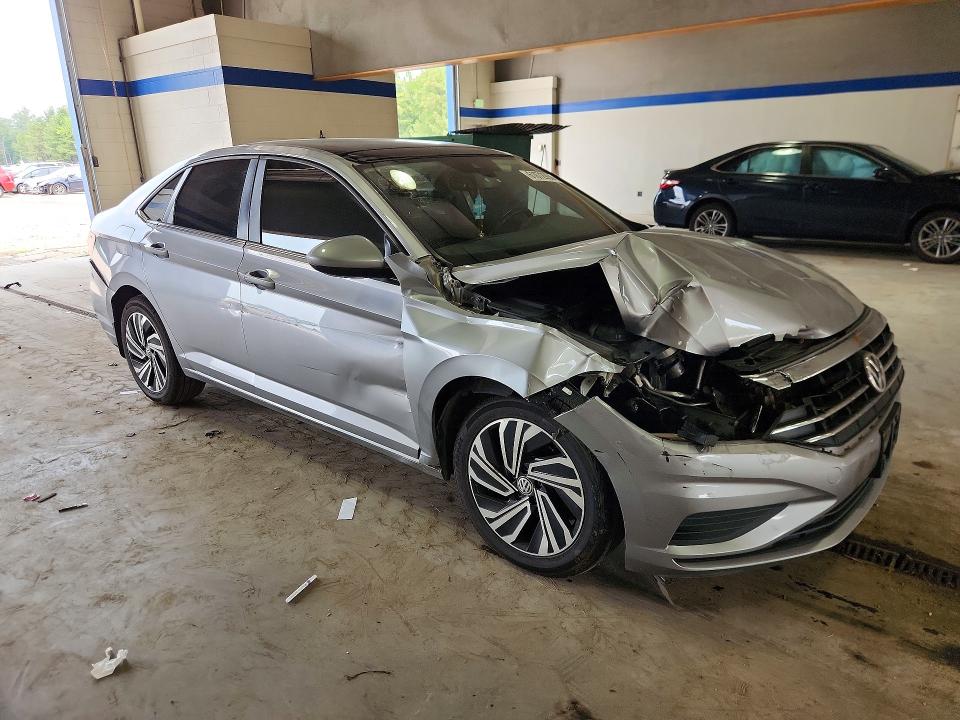 Продажа на аукционе авто 2020 Volkswagen Jetta, vin: 3VWE57BU0LM082620, номер лота: 61672956