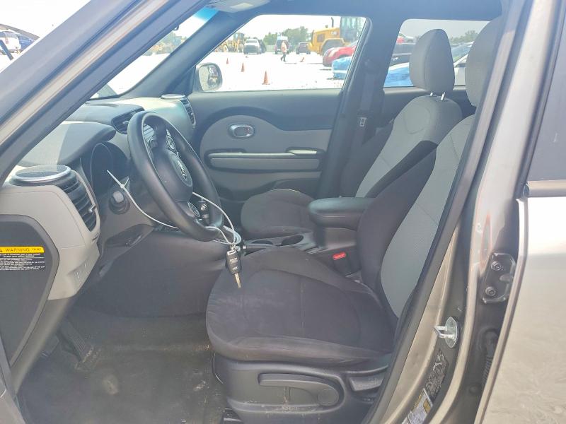 2015 Kia Soul მანქანა იყიდება აუქციონზე, vin: KNDJN2A2XF7168648, აუქციონის ნომერი: 61243556