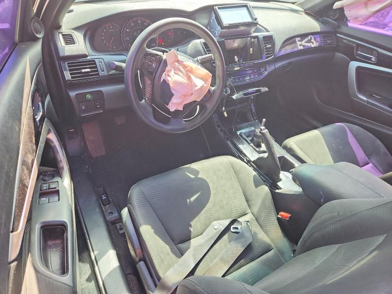 62100216 :رقم المزاد ، 1HGCT1A3XHA001389 vin ، 2017 Honda Accord مزاد بيع