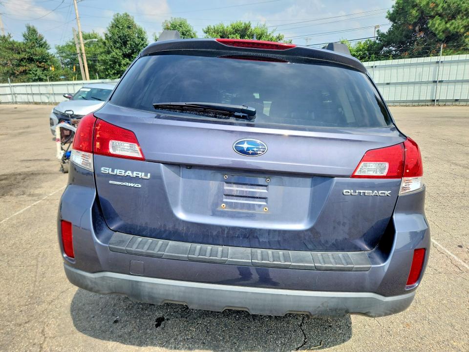Продаж на аукціоні авто 2014 Subaru Outback, vin: 4S4BRCLC0E3252001, номер лоту: 61724806