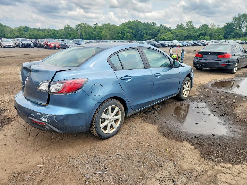 Продаж на аукціоні авто 2011 Mazda 3, vin: JM1BL1VG5B1357103, номер лоту: 63022656