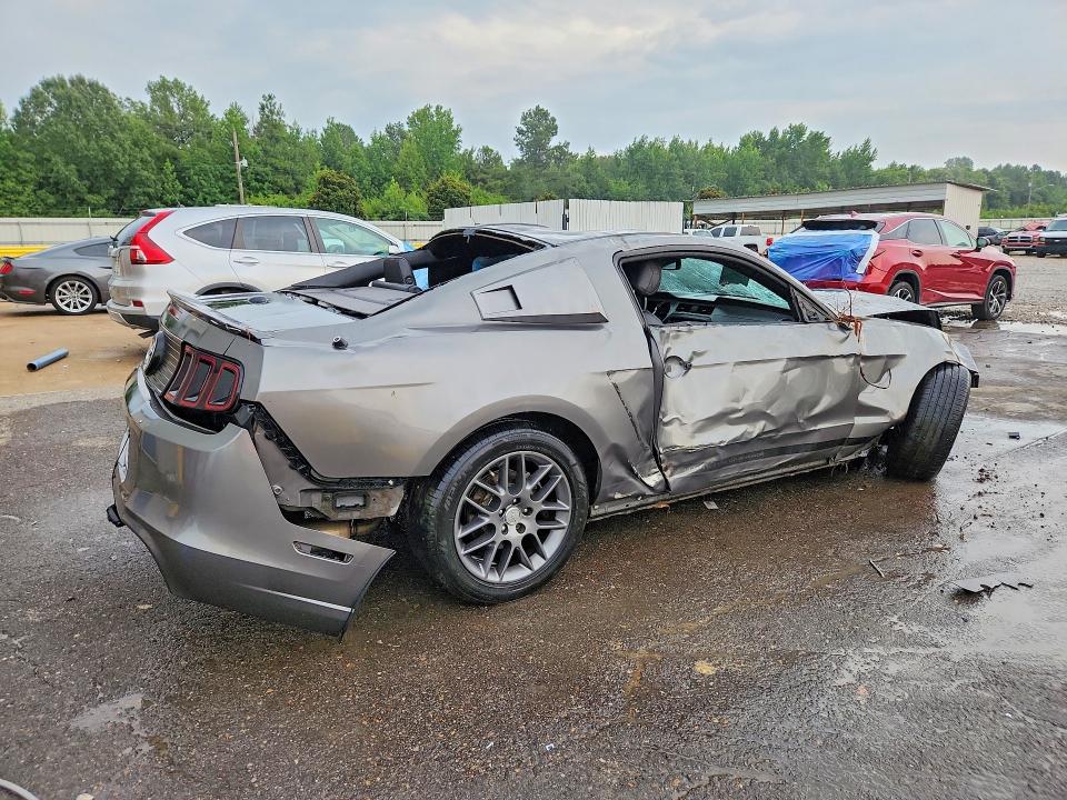 62977666 :رقم المزاد ، 1ZVBP8AM8D5244344 vin ، 2013 Ford Mustang مزاد بيع