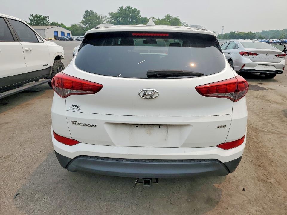 Продаж на аукціоні авто 2018 Hyundai Tucson, vin: KM8J3CA48JU673820, номер лоту: 61538886