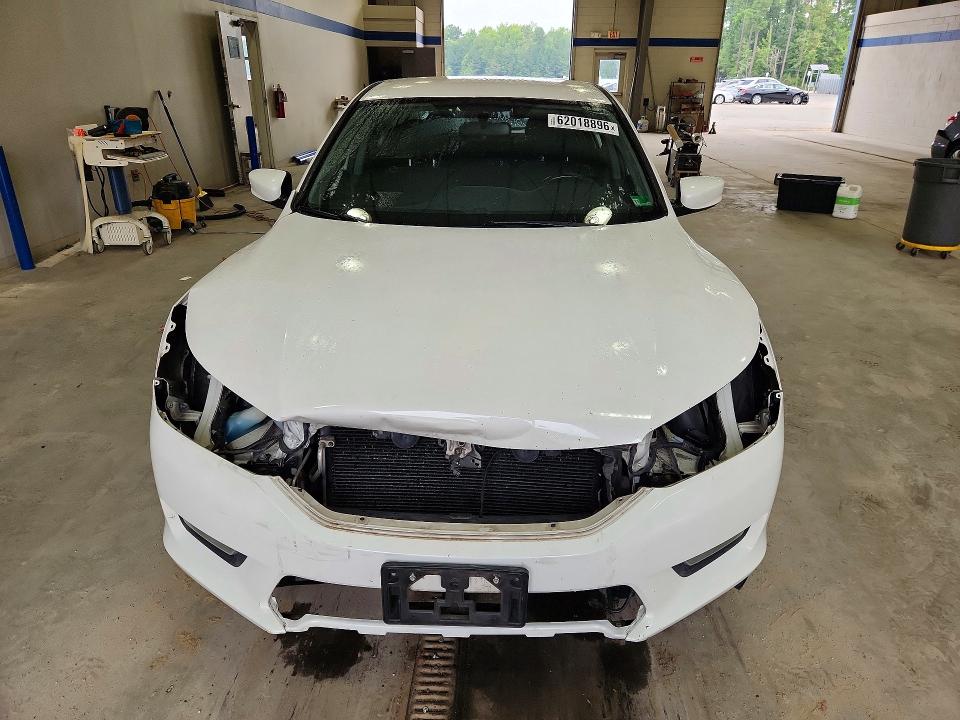 62018896 :رقم المزاد ، 1HGCR2F50FA200527 vin ، 2015 Honda Accord مزاد بيع
