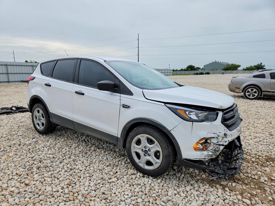 2019 Ford Escape მანქანა იყიდება აუქციონზე, vin: 1FMCU0F78KUB26703, აუქციონის ნომერი: 61197426