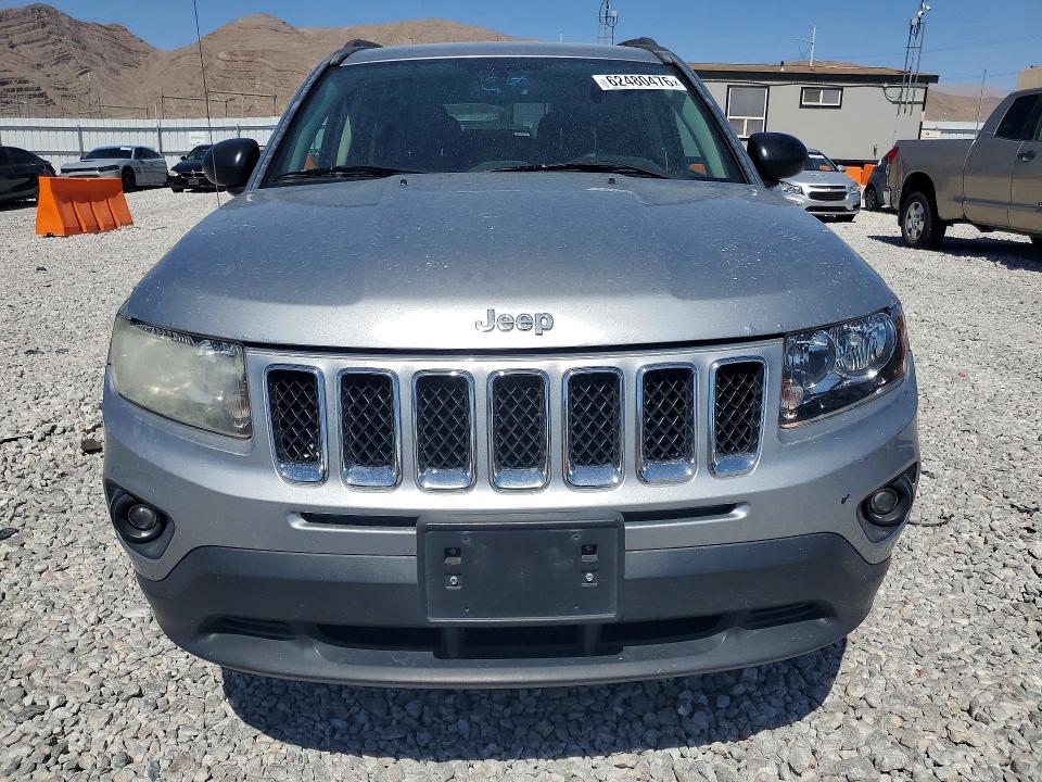 2016 Jeep Compass მანქანა იყიდება აუქციონზე, vin: 1C4NJDBB7GD551425, აუქციონის ნომერი: 62480476