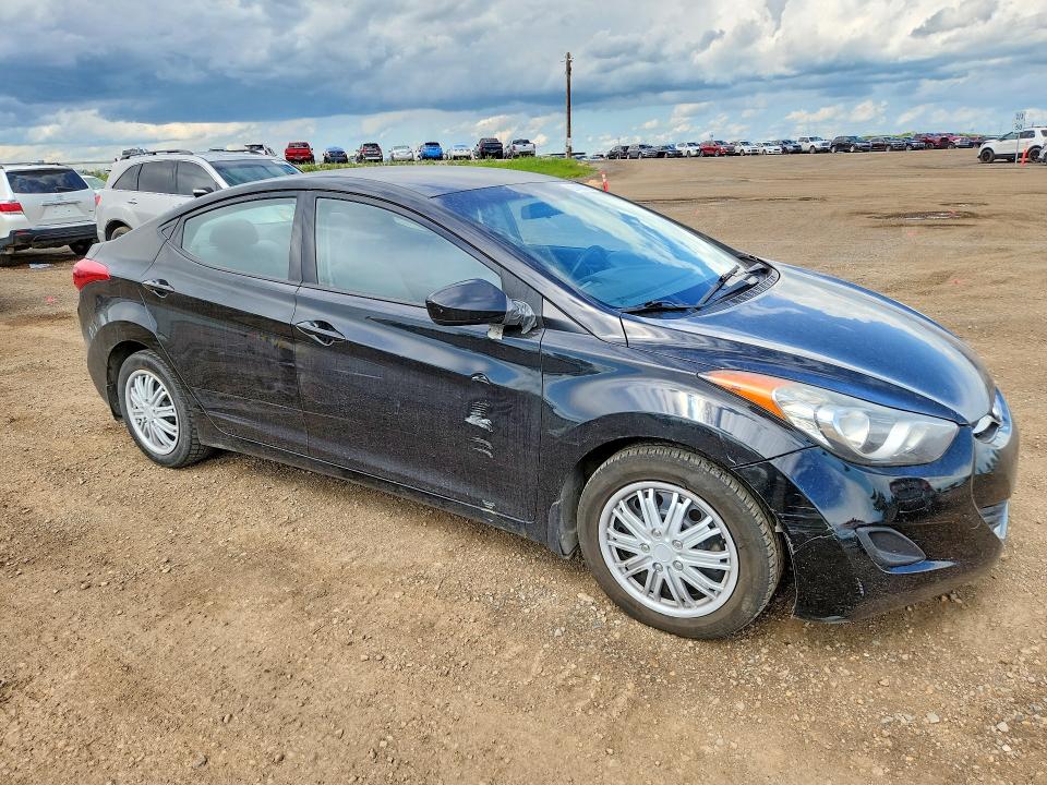2013 Hyundai Elantra მანქანა იყიდება აუქციონზე, vin: 5NPDH4AE7DH215640, აუქციონის ნომერი: 85460815