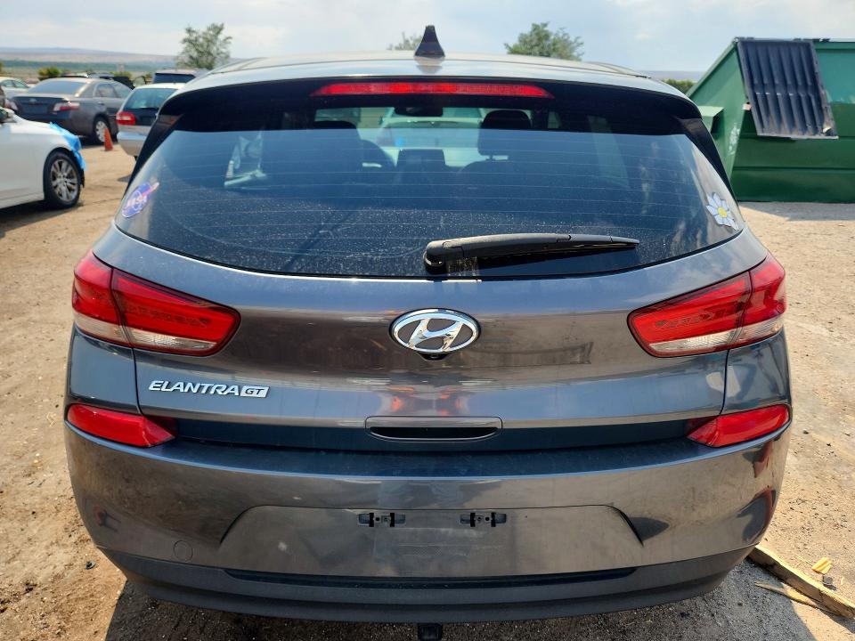 2018 Hyundai Elantra Gt მანქანა იყიდება აუქციონზე, vin: KMHH35LE0JU078024, აუქციონის ნომერი: 60205226