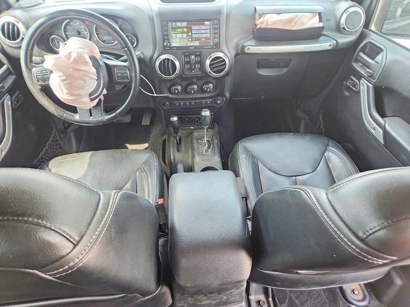 60848156 :رقم المزاد ، 1C4BJWEG2HL567951 vin ، 2017 Jeep Wrangler Unlimited مزاد بيع