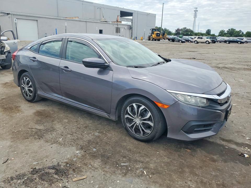 Продажа на аукционе авто 2018 Honda Civic, vin: 2HGFC2E57JH572697, номер лота: 62613956