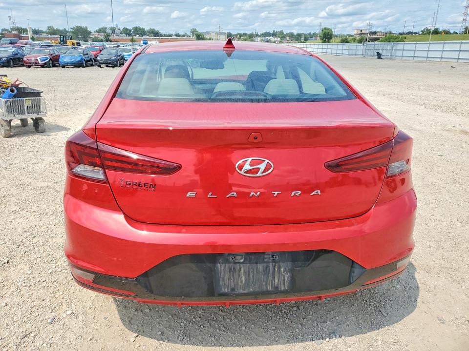 62436266 :رقم المزاد ، 5NPD84LFXLH555269 vin ، 2020 Hyundai Elantra مزاد بيع
