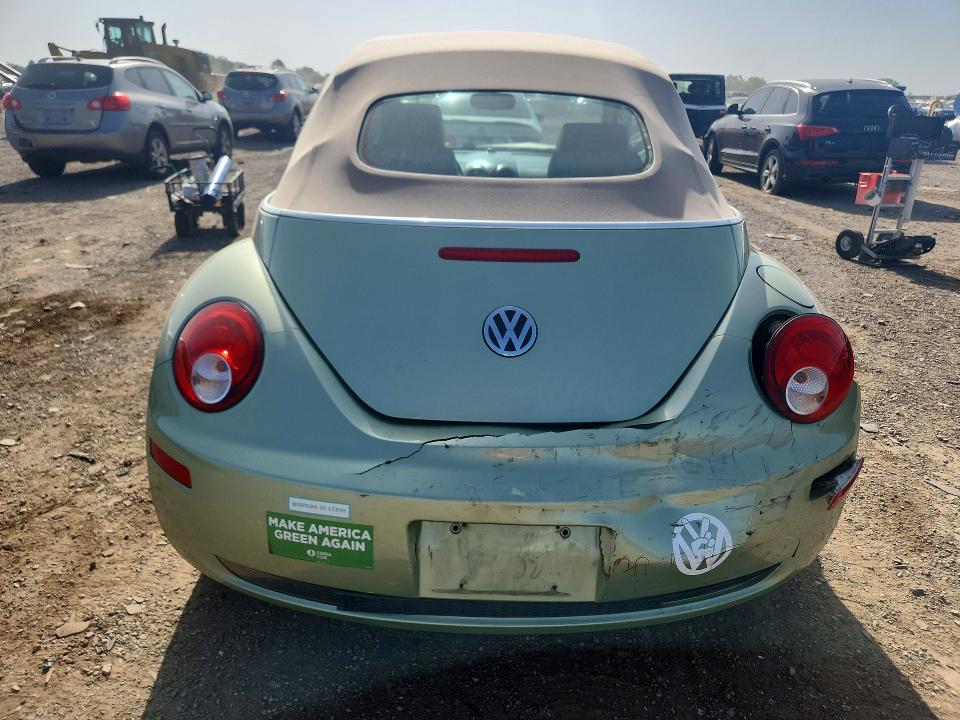 73343355 :رقم المزاد ، 3VWRF31Y78M411557 vin ، 2008 Volkswagen New Beetle مزاد بيع