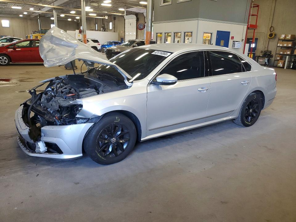 2017 Volkswagen Passat მანქანა იყიდება აუქციონზე, vin: 1VWAT7A35HC050073, აუქციონის ნომერი: 62416866