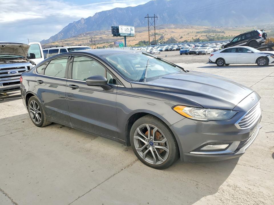 59897226 :رقم المزاد ، 3FA6P0HD2HR143739 vin ، 2017 Ford Fusion مزاد بيع