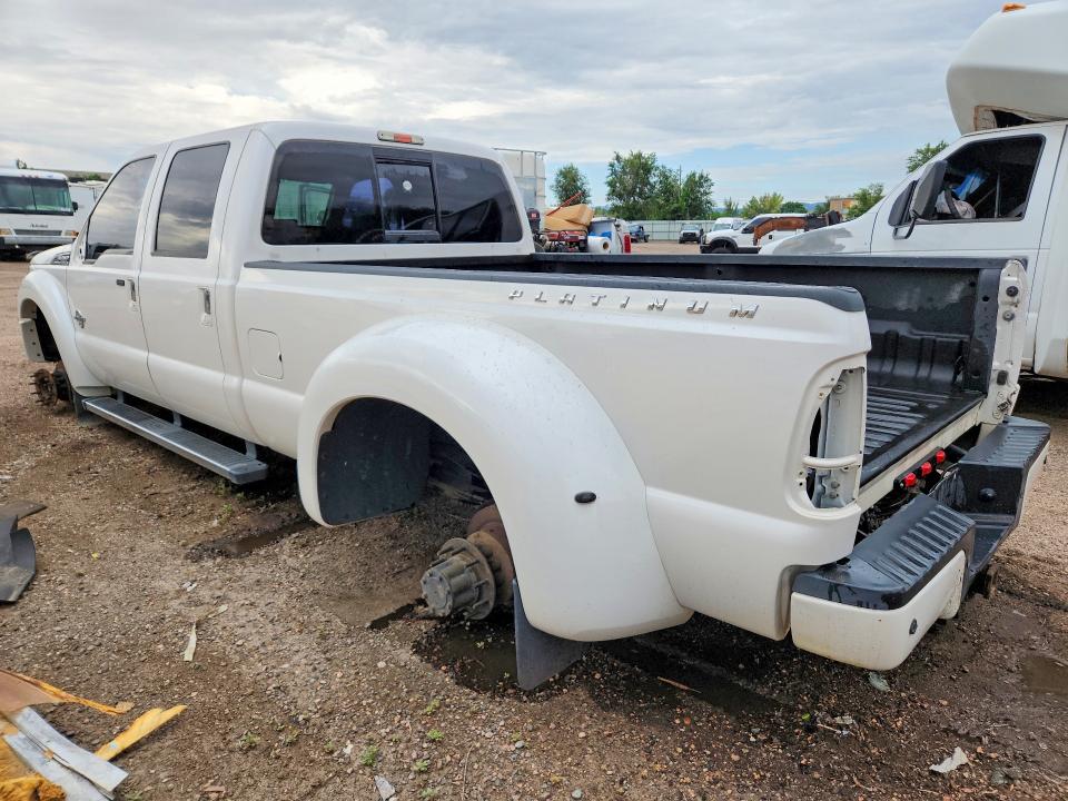 60422846 :رقم المزاد ، 1FT8W4DT9FEC35215 vin ، 2015 Ford F450 مزاد بيع