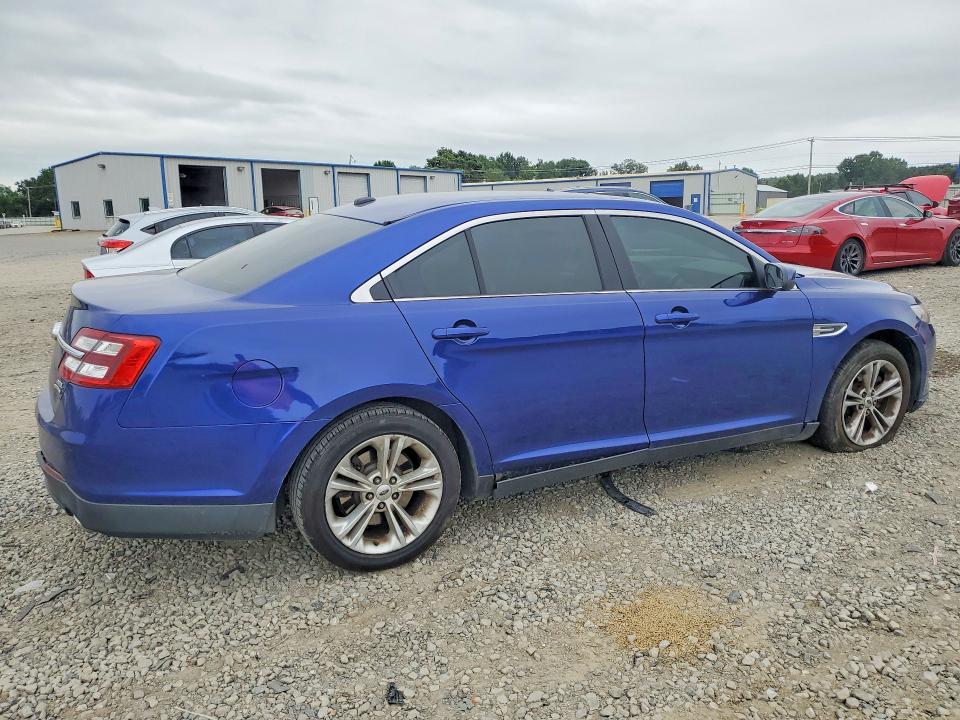 2015 Ford Taurus მანქანა იყიდება აუქციონზე, vin: 1FAHP2E82FG151968, აუქციონის ნომერი: 62641146