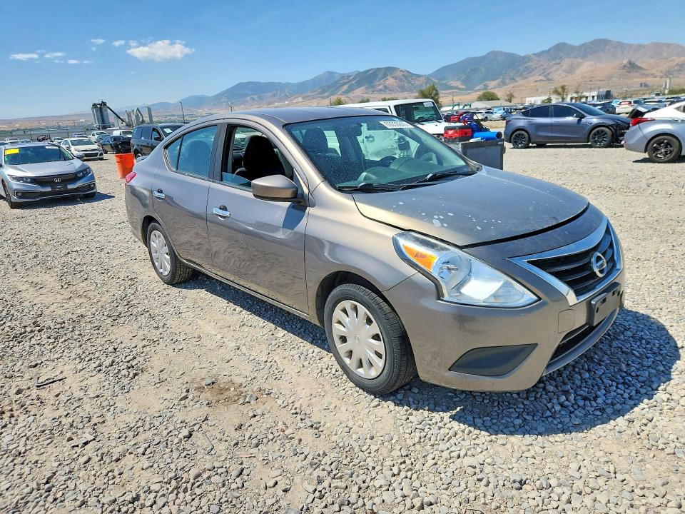 2016 Nissan Versa მანქანა იყიდება აუქციონზე, vin: 3N1CN7AP1GL889085, აუქციონის ნომერი: 63336846