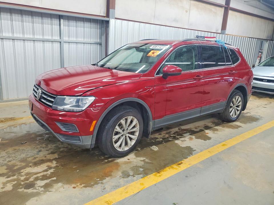 60611276 :رقم المزاد ، 3VV3B7AX6KM044940 vin ، 2019 Volkswagen Tiguan مزاد بيع
